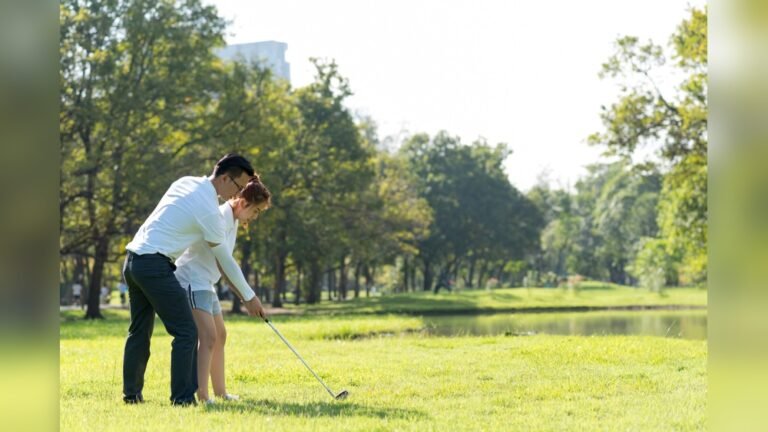 What is a Scratch Golfer: Ultimate Guide to Golf Excellence